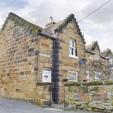 Quaker's * Carlin How